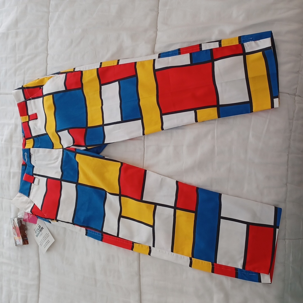 Women's Capri Golf Pants Size 4 Brand New Never worn